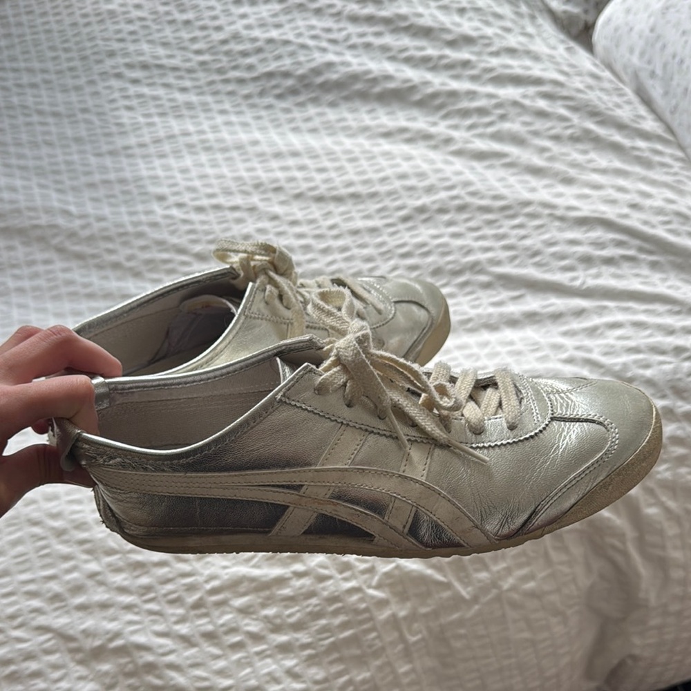 Onitsuka Tiger Women's Silver Sneakers